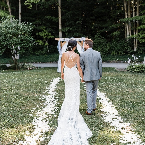 Wedding Dress - Picture 3 of 3